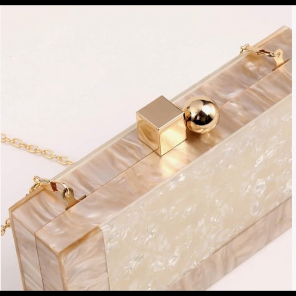 Menurra Acrylic Box Clutch Champagne Cream w/ Glossy Marble Handbag w/Gold Chain - Picture 11 of 12